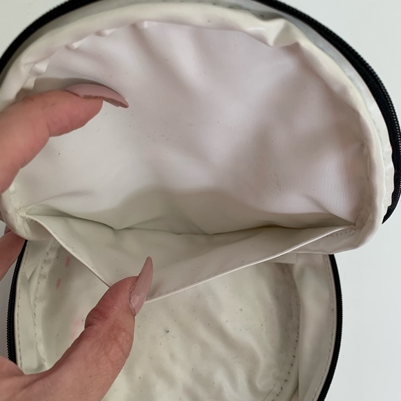 Auth VTG CHANEL 1991 Cosmetic Bag - Picture 7 of 8